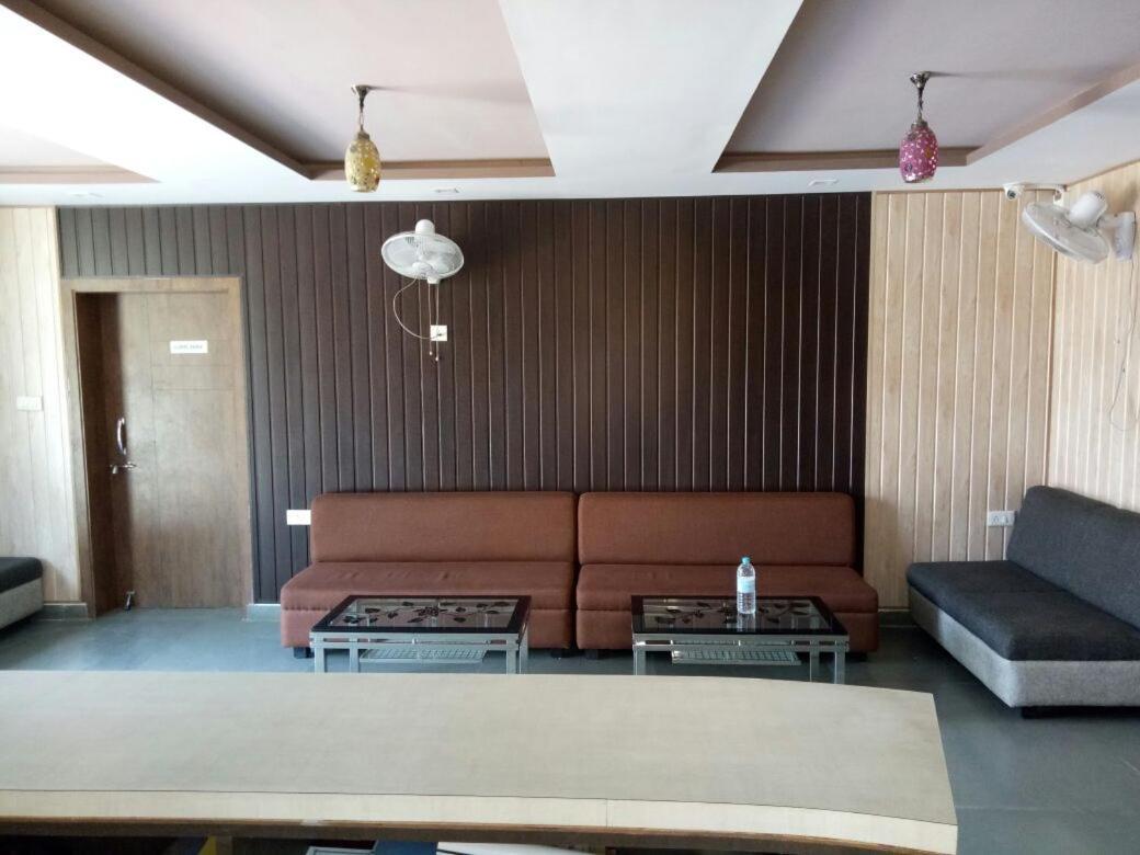 Meera Valley Resort By Nexottel ウダイプル エクステリア 写真