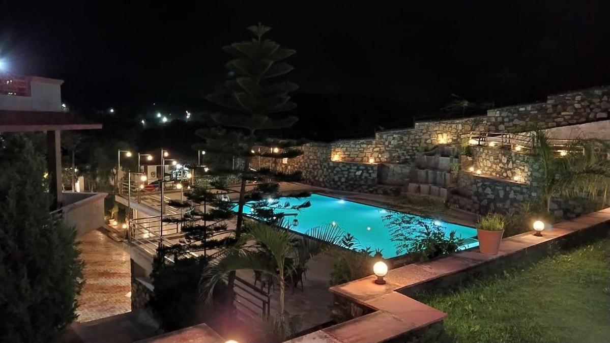 Meera Valley Resort By Nexottel ウダイプル エクステリア 写真